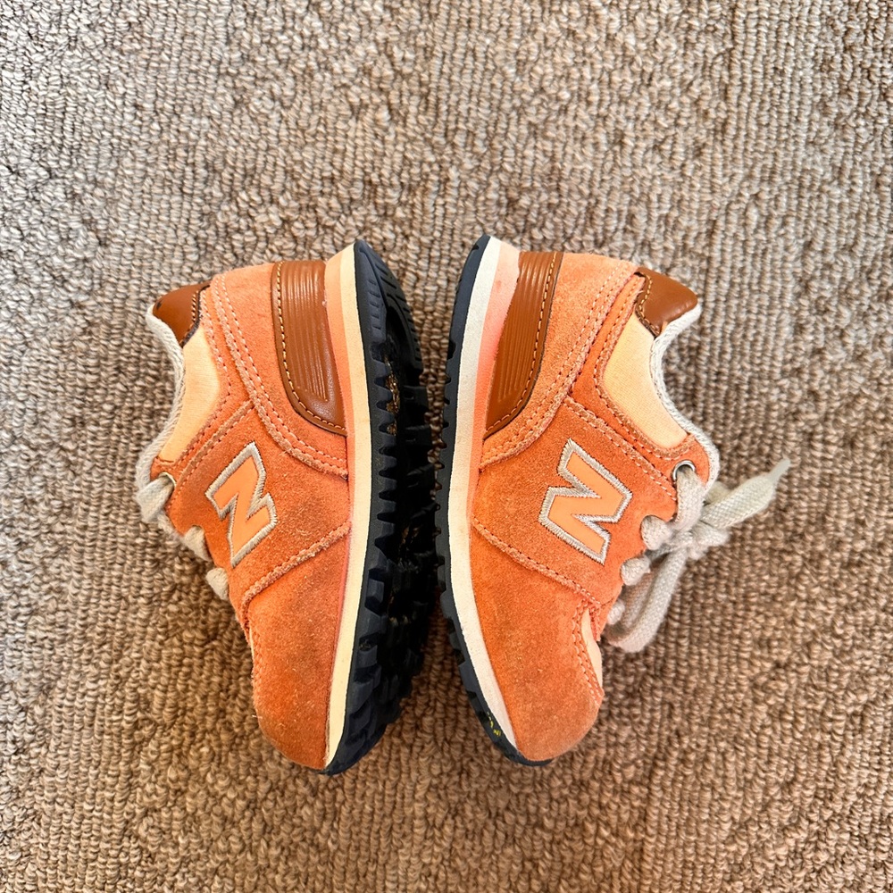 New Balance Kids Coral Sneakers - Picture 4 of 7